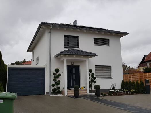 Einfamilienhaus zum Kauf provisionsfrei 692.000 € 5 Zimmer 130 m² 446 m² Grundstück frei ab sofort Dresdener Strasse 42 Oberasbach 90522