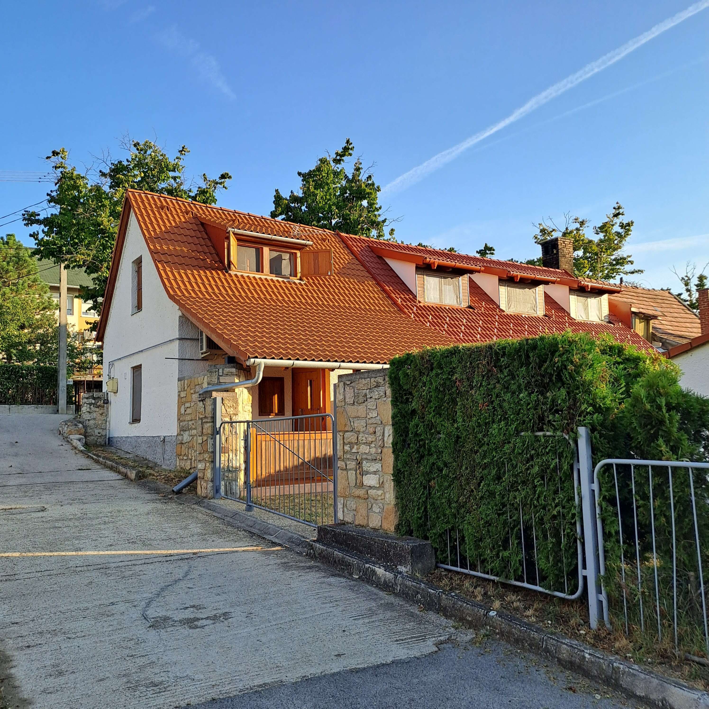 Einfamilienhaus zum Kauf 155.000 € 2 Zimmer 57 m²<br/>Wohnfläche 167 m²<br/>Grundstück ab sofort<br/>Verfügbarkeit Balatonfüred 8230