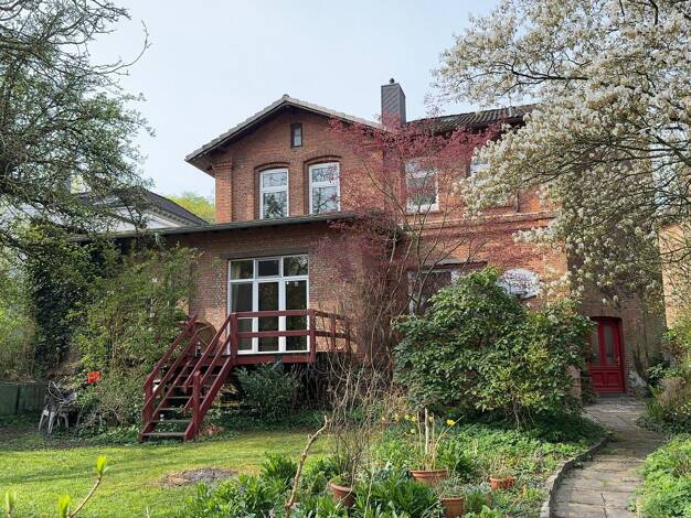 Villa zum Kauf provisionsfrei 475.000 € 9,5 Zimmer 247 m² 921 m² Grundstück Große Paaschburg 73 Itzehoe 25524