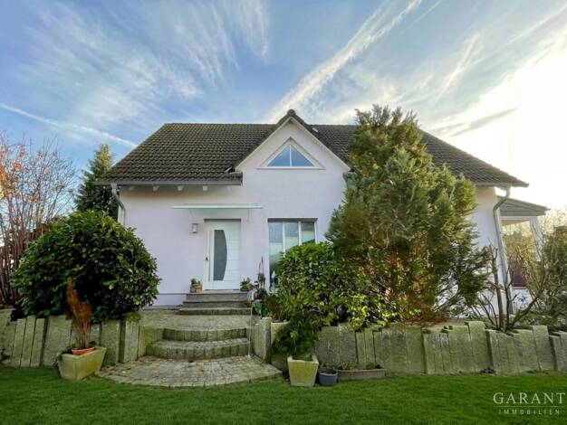 Einfamilienhaus zum Kauf 899.000 € 7 Zimmer 250 m² 1.080 m² Grundstück Eckenhaid Eckental 90542