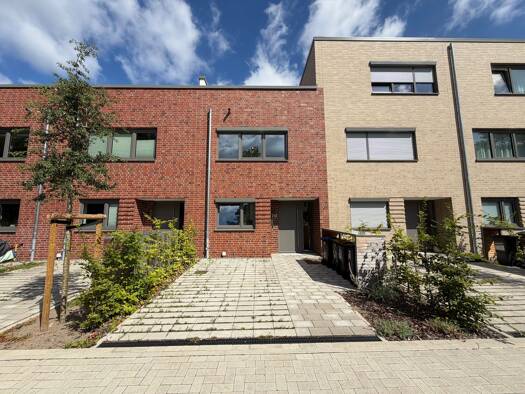 Reihenmittelhaus zur Miete 1.700 € 4,5 Zimmer 150,4 m² 158 m² Grundstück frei ab 01.08.2026 Aumund-Hammersbeck Nord 28755