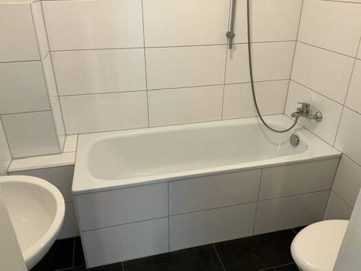 Wohnung zur Miete 479 € 2 Zimmer 63,4 m² 2. Geschoss Von-Humboldt-Straße 2 Birth Velbert 42549