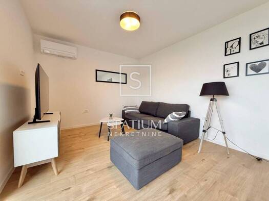 Wohnung zur Miete 1.000 € 3 Zimmer 59 m² 3. Geschoss Kosicevo, Opatija Pobri, Volosko