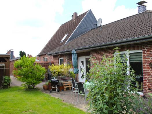 Mehrfamilienhaus zum Kauf 390.000 € 6 Zimmer 183,4 m² 956 m² Grundstück Büdelsdorf 24782