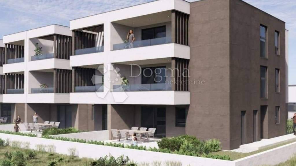 Wohnung zum Kauf 278.384 € 4 Zimmer 89 m² Center