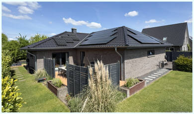 Bungalow zum Kauf 449.000 € 4 Zimmer 132 m² 697 m² Grundstück frei ab 01.08.2025 Schwesing 25813