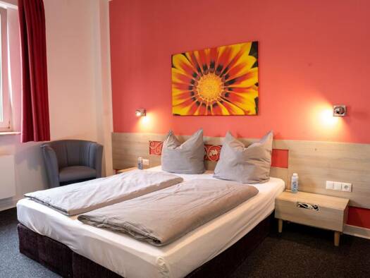 WG-Zimmer zur Miete Wohnen auf Zeit 450 € 28 m² frei ab sofort Fronstr. 10 Winningen 56333