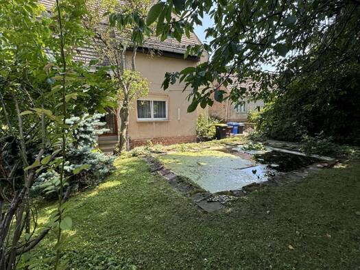 Doppelhaushälfte zum Kauf provisionsfrei 89.000 € 5 Zimmer 115 m² 1.290 m² Grundstück Zeitz 06712