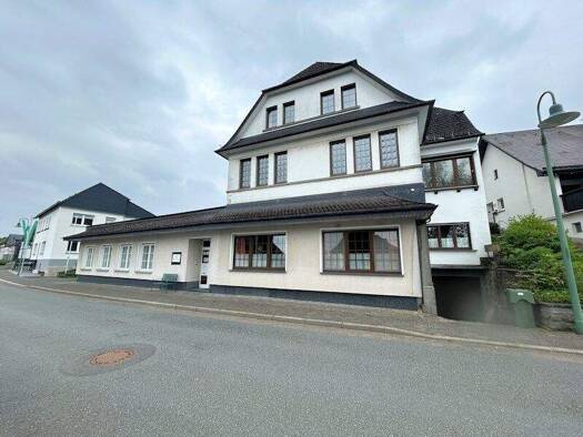 Haus zum Kauf 248.000 € 8 Zimmer 175 m² 885 m² Grundstück Hirschberg Warstein, Hirschberg 59581