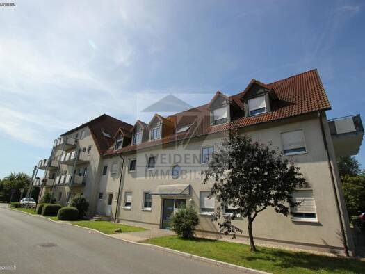 Wohnung zum Kauf 55.000 € 2 Zimmer 62 m² Dachgeschoss, 2. Geschoss frei ab sofort Schloßstraße 35 Crossen Crossen 07613