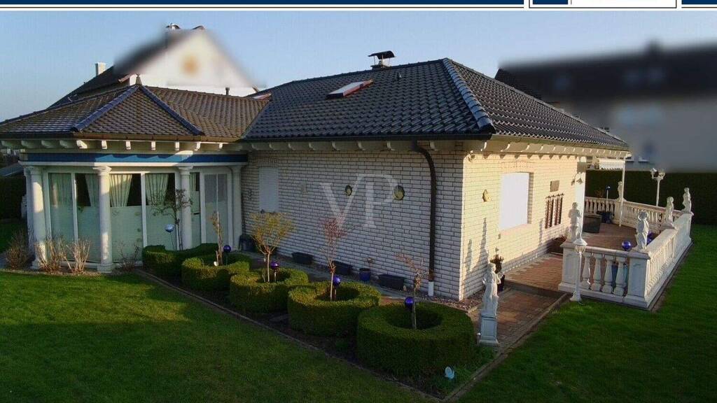 Bungalow zum Kauf 449.000 € 5 Zimmer 171,8 m² 1.178 m² Grundstück Bad Pyrmont 31812