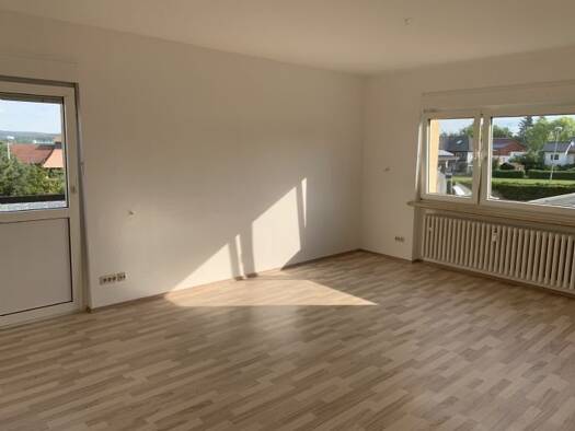 Wohnung zur Miete 870 € 3 Zimmer 96,9 m² frei ab 01.12.2026 Petersberg Bad Hersfeld 36251