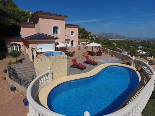 Villa zum Kauf 1.499.000 € 7 Zimmer 425 m² 1.300 m² Grundstück Sella 03750