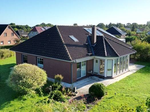 Bungalow zum Kauf 398.000 € 3 Zimmer 140 m² 899 m² Grundstück Windbergen 25729