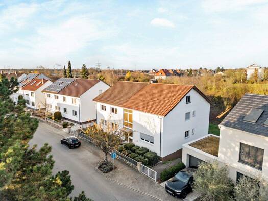 Mehrfamilienhaus zum Kauf als Kapitalanlage geeignet 1.200.000 € 16 Zimmer 393 m² 843 m² Grundstück Schwetzingen 68723
