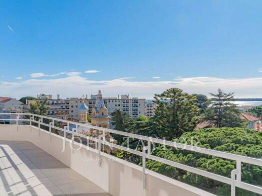 Studio zum Kauf provisionsfrei 2.250.000 € 5 Zimmer 173,5 m² 6. Geschoss Pointe Croisette Cannes 06400