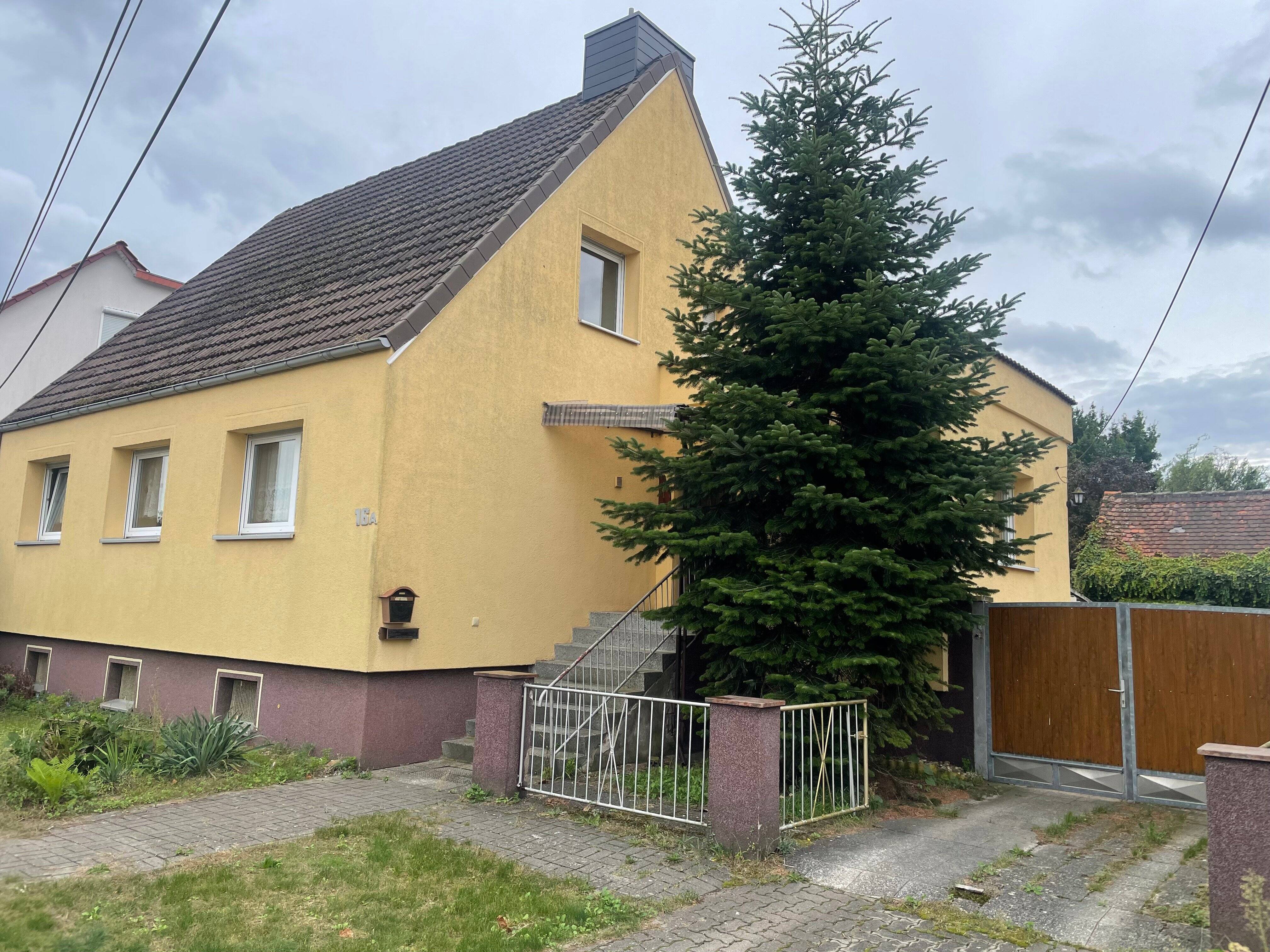 Einfamilienhaus zum Kauf 158.000 € 5 Zimmer 132 m²<br/>Wohnfläche 537 m²<br/>Grundstück Angern Angern 39326