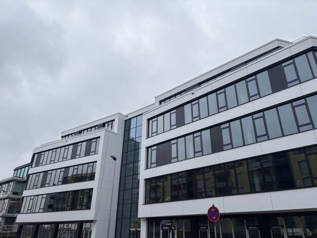 Bürofläche zur Miete provisionsfrei 19 € 471,4 m² Bürofläche Zuffenhausen Zuffenhausen 70435