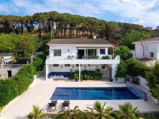 Haus zum Kauf 722.000 € 224 m² 735 m² Grundstück Vallromanes 08188