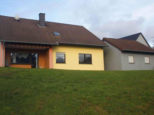 Einfamilienhaus zum Kauf provisionsfrei 465.000 € 7 Zimmer 229 m² 1.169 m² Grundstück Freudenburg 54450