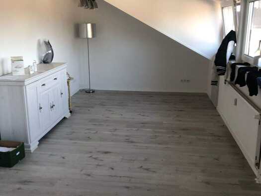 Wohnung zur Miete 1.250 € 3,5 Zimmer 120 m² Geschoss 3/3 frei ab sofort Kirchheim Heidelberg 69124