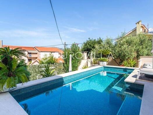 Haus zum Kauf 1.250.000 € 6 Zimmer 360 m² Ciovo Okrug