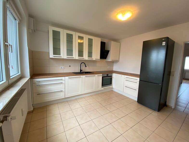 Wohnung zur Miete 760 € 4 Zimmer 90 m² 1. Geschoss Erlenbach Erlenbach a.Main 63906