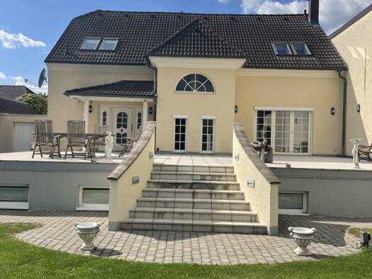 Villa zum Kauf 845.000 € 5,5 Zimmer 200 m² 800 m² Grundstück Traiskirchen 2512