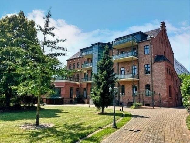 Wohnung zur Miete 970 € 3 Zimmer 121 m² frei ab 01.08.2025 Westwall 19 Stendal Stendal 39576