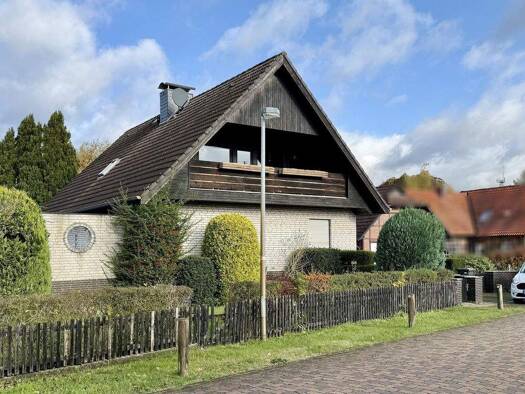 Einfamilienhaus zum Kauf 299.000 € 4 Zimmer 175 m² 1.158 m² Grundstück Oldau Hambühren 29313