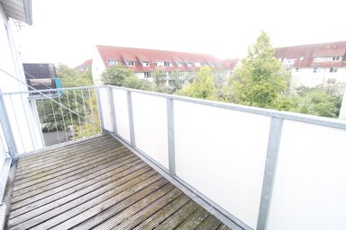 Wohnung zur Miete 325 € 1 Zimmer 30 m² 2. Geschoss Niedersedlitzer Platz 6-7 Niedersedlitz-Südost Dresden 01259