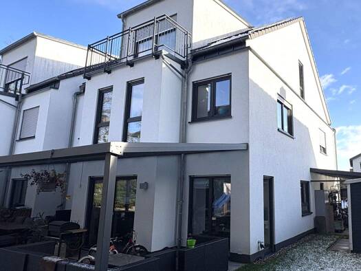 Reihenendhaus zum Kauf 985.000 € 6,5 Zimmer 230 m² 326 m² Grundstück Heusenstamm 63150