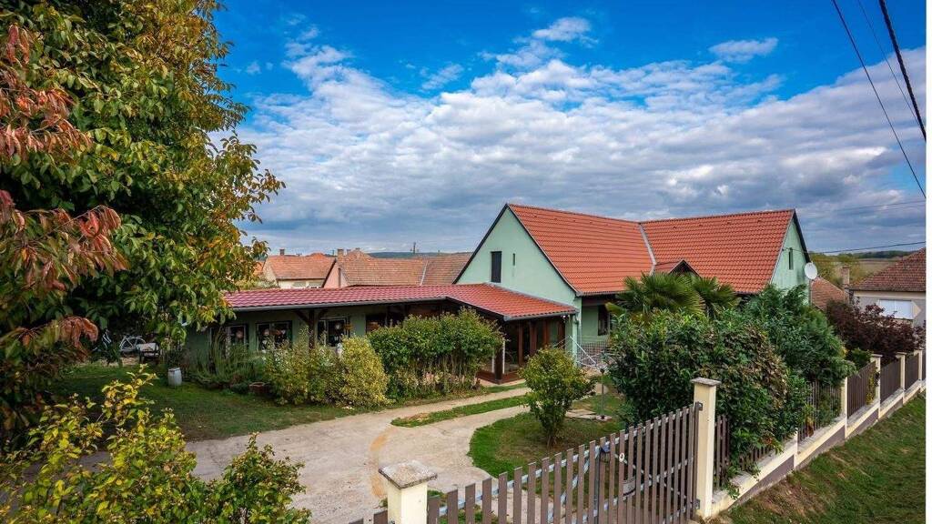 Haus zum Kauf provisionsfrei 185.000 € 2 Zimmer 135 m² 1.700 m² Grundstück Szentbalázs