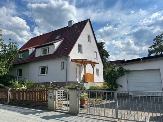 Doppelhaushälfte zum Kauf 498.000 € 4,5 Zimmer 110 m² 553 m² Grundstück frei ab sofort Kettelersiedlung Südliche Außenstadt 90469
