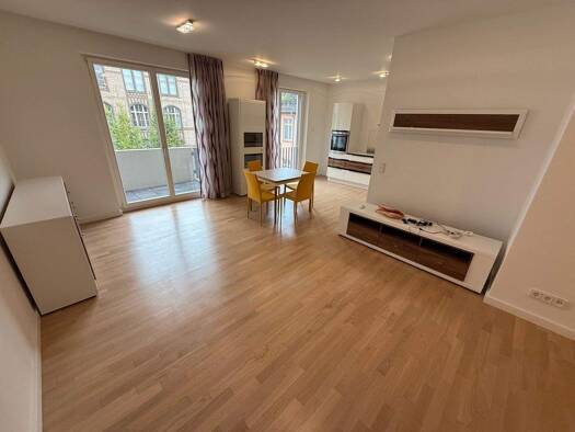 Wohnung zur Miete Wohnen auf Zeit 1.700 € 3 Zimmer 70 m² frei ab sofort Mitte Berlin 10115