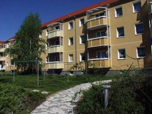 Wohnung zur Miete 586 € 3 Zimmer 68,8 m² 1. Geschoss Landrain 128 Landrain Halle (Saale) 06118