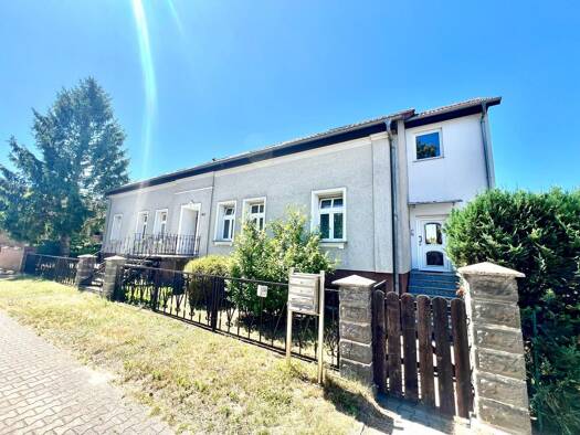 Mehrfamilienhaus zum Kauf 479.000 € 12 Zimmer 323,9 m² 8.082 m² Grundstück Schmachtenhagen Oranienburg 16515