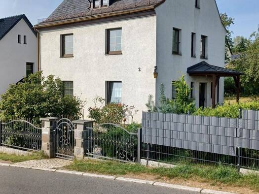 Einfamilienhaus zum Kauf 275.000 € 5 Zimmer 130 m² 595 m² Grundstück Reusa Plauen 08529