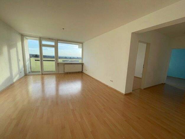 Wohnung zur Miete 721 € 3 Zimmer 75 m² 8. Geschoss frei ab 01.02.2026 Südliche Ringstr. 189 Langen 63225