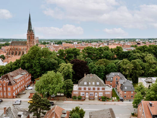 Wohnung zum Kauf 275.000 € 2 Zimmer 87,3 m² 1. Geschoss Lüneburg 21335