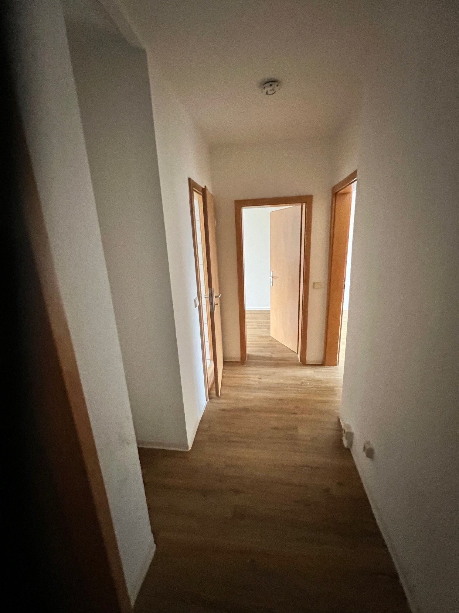 Wohnung zur Miete 360 € 3 Zimmer 59,9 m²<br/>Wohnfläche 2.<br/>Geschoss Helbra 06311