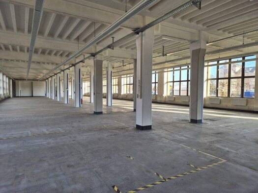 Lagerhalle zur Miete provisionsfrei 4,50 € 828 m² Lagerfläche Mickten Dresden 01139