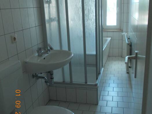 Wohnung zur Miete 560 € 4 Zimmer 105 m² EG frei ab sofort Rudolf-Ernst-Weise-Str. 24 Innenstadt Halle (Saale) 06112
