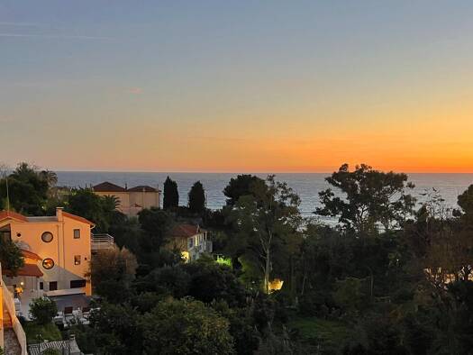 Villa zum Kauf 910.000 € 5 Zimmer 110 m² 538 m² Grundstück Avenue Georges Drin Cabbe-Saint Roman Roquebrune-Cap-Martin 06190