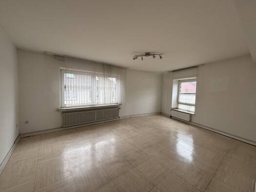 Wohnung zur Miete 570 € 3 Zimmer 76,1 m² 3. Geschoss frei ab sofort Marxloh Duisburg 47169