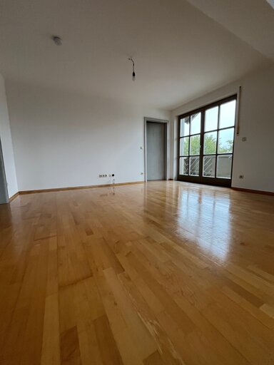 Wohnung zur Miete 920 € 4 Zimmer 124 m² 2. Geschoss frei ab 01.03.2025 Altötting Altötting 84503