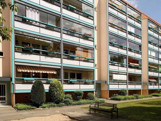 Wohnung zur Miete 435 € 3 Zimmer 76,1 m² 5. Geschoss frei ab 01.09.2026 Ernst-Alban-Straße 30 Oststadt Neubrandenburg 17036