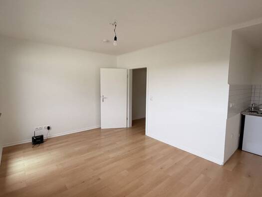 Wohnung zur Miete 310 € 1 Zimmer 23,4 m² Geschoss 3/3 frei ab 01.11.2026 Taunusstr. Zentrum Bonn 53119