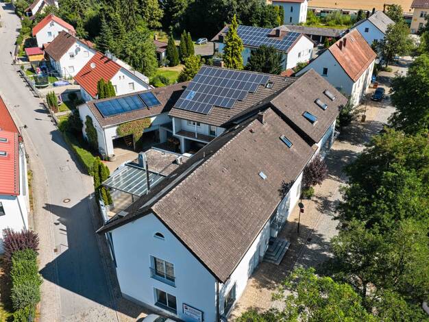 Mehrfamilienhaus zum Kauf 790.000 € 17 Zimmer 892,2 m² 1.127 m² Grundstück Straßkirchen Straßkirchen 94342
