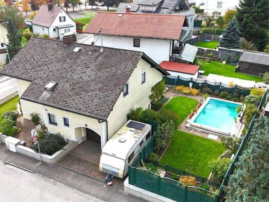 Einfamilienhaus zum Kauf 690.000 € 220 m² 616 m² Grundstück Vöcklabruck 4840